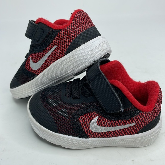 NWOT Nike Revolution 3 Toddler Sneakers Size 3C Color Red/Black - Picture 10 of 10